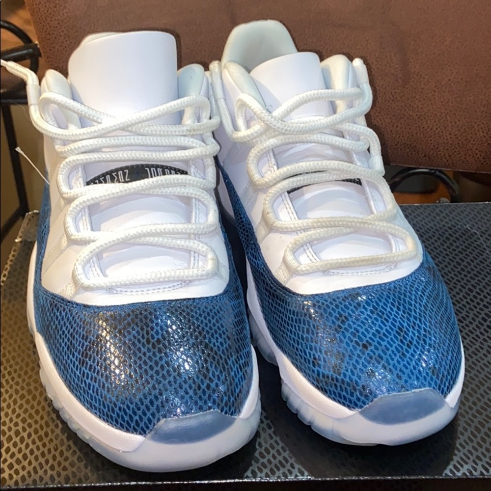 Air Jordan 11’s Low “Blue Snakeskin”